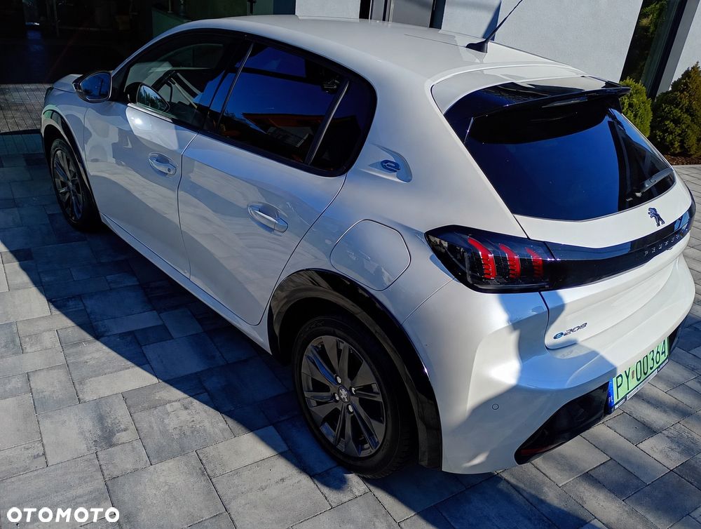 Peugeot 208 Allure - 5