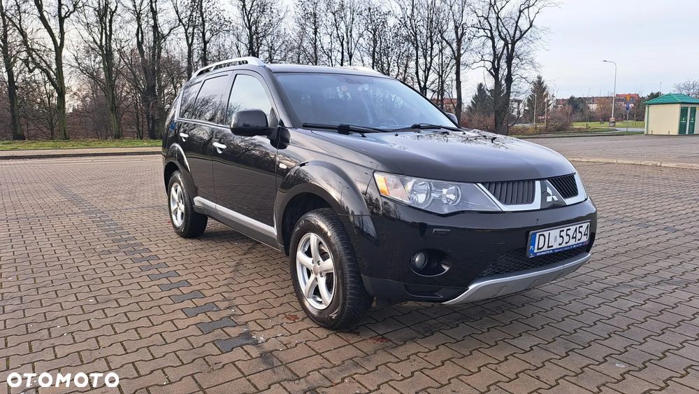 Mitsubishi Outlander 2.0 DID Instyle - 4