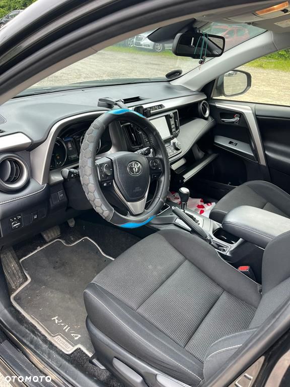 Toyota RAV4 - 7