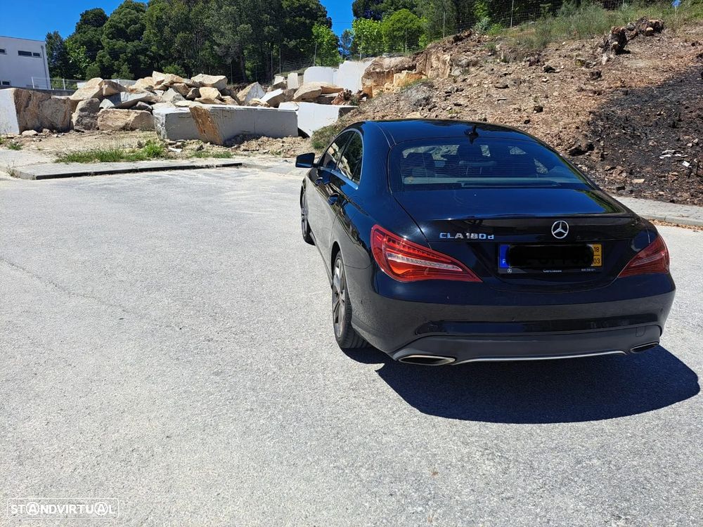 Mercedes-Benz CLA 180 d Urban - 2