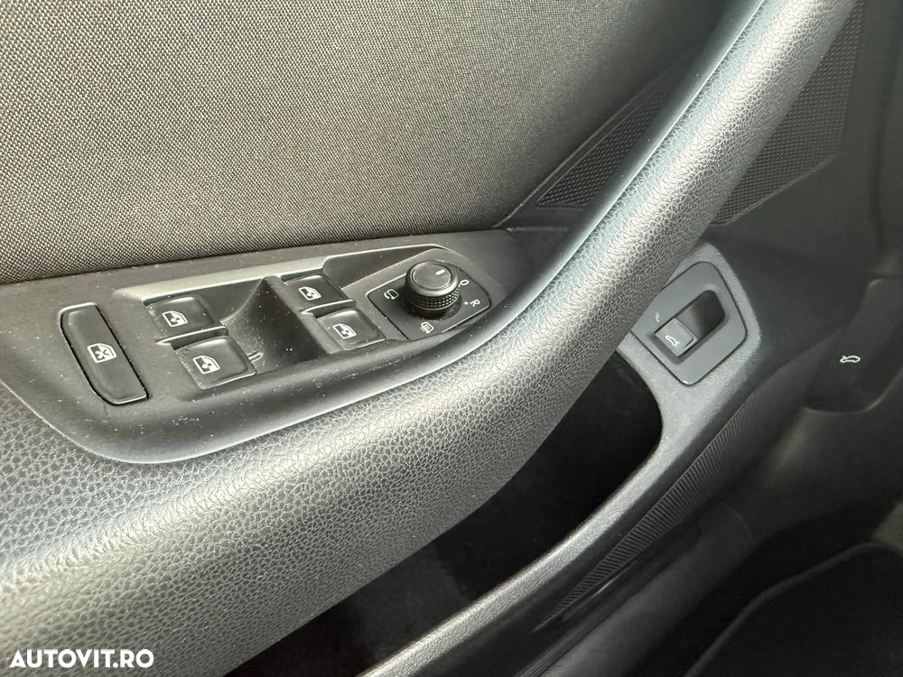 Volkswagen Passat 2.0 TDI DSG Comfortline - 16