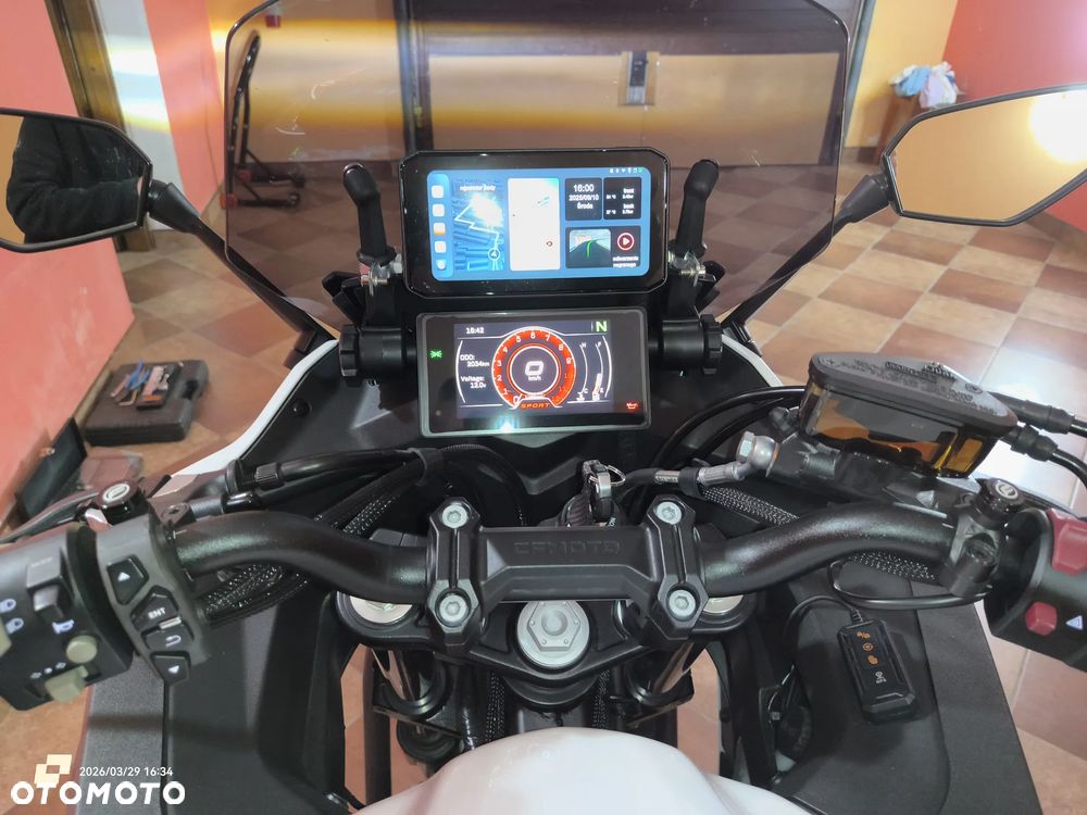 CFMoto 650 MT - 21