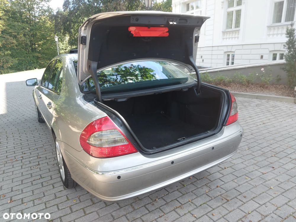 Mercedes-Benz Klasa E - 14