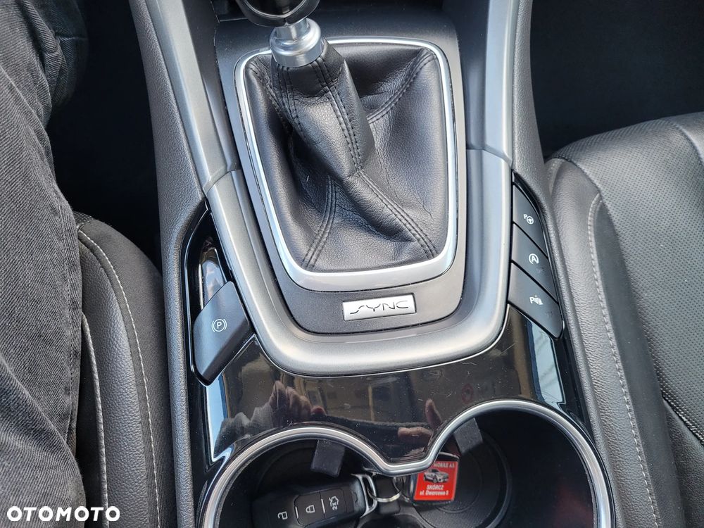 Ford Mondeo - 17