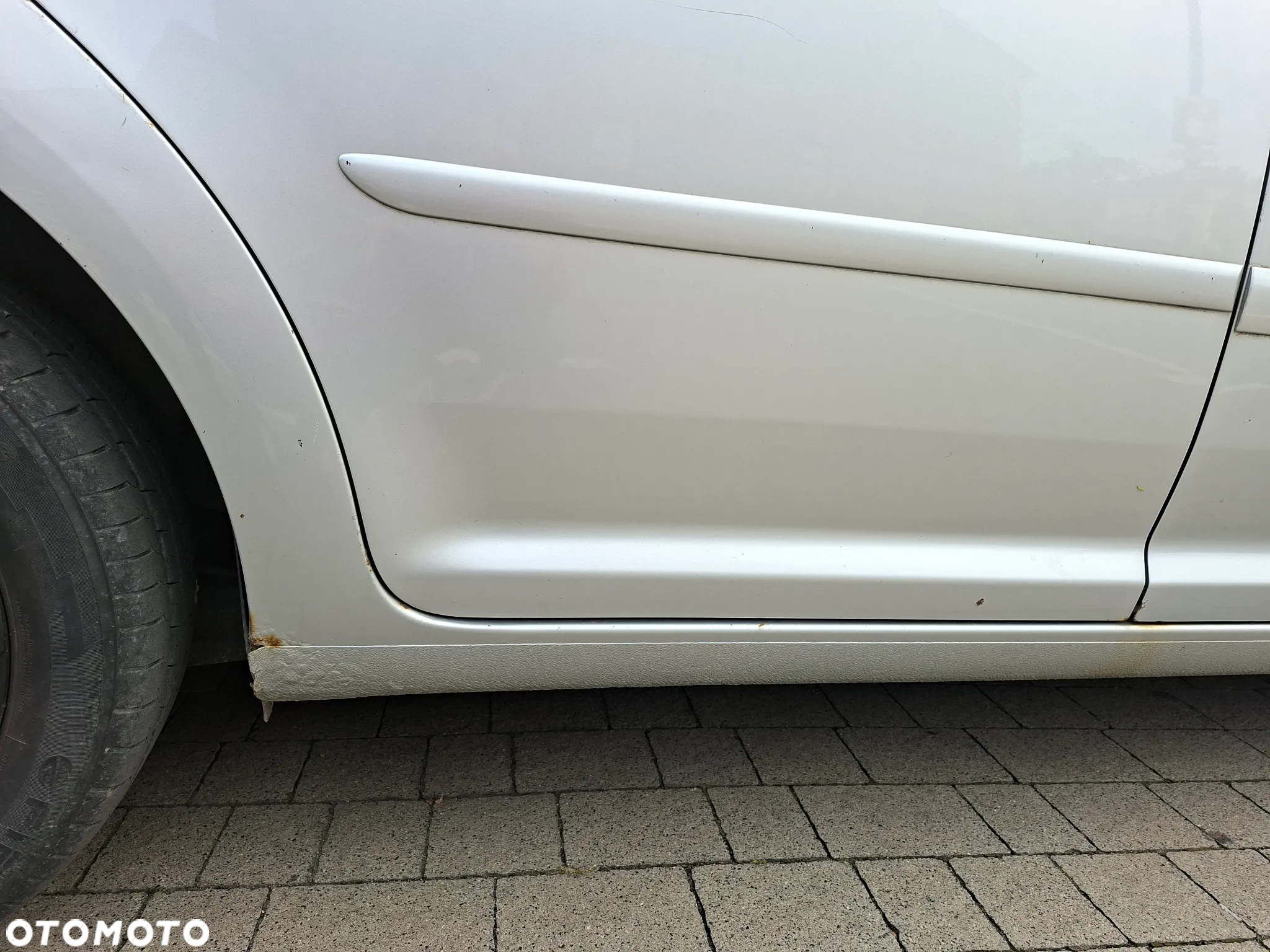 Volkswagen Touran 1.9 TDI DSG Trendline - 6