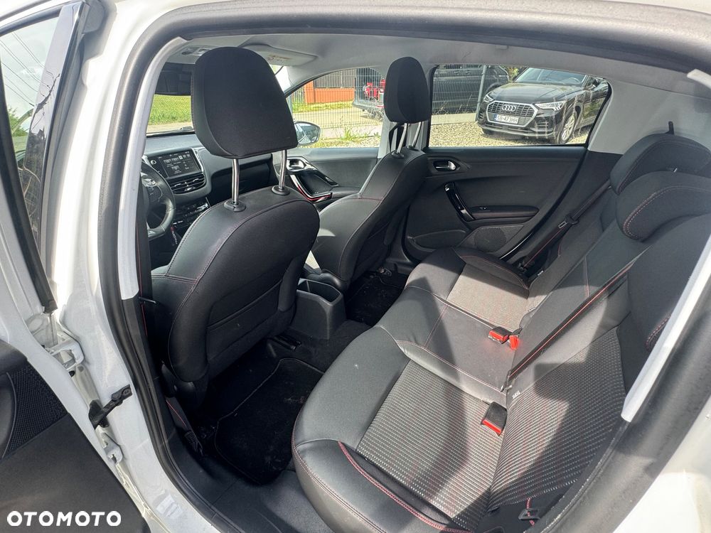 Peugeot 208 PureTech 110 Stop & Start Allure - 14