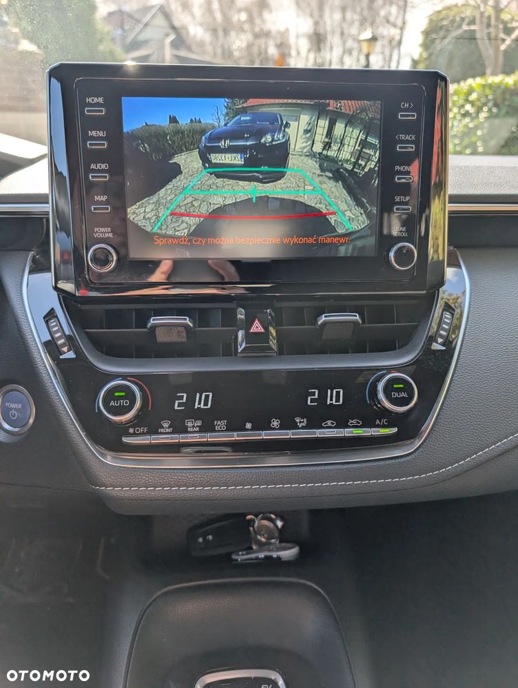 Toyota Corolla 1.8 Hybrid Comfort - 27