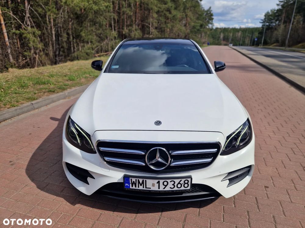 Mercedes-Benz Klasa E 220 d 4-Matic 9G-TRONIC - 3