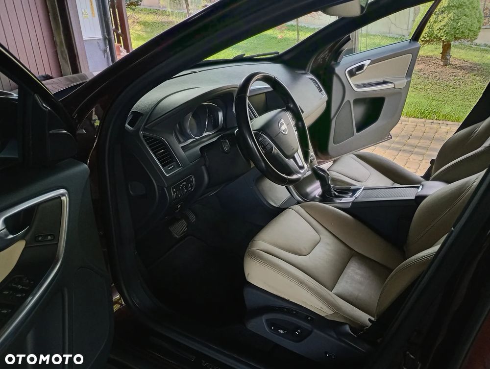 Volvo XC 60 D4 Geartronic Kinetic - 13