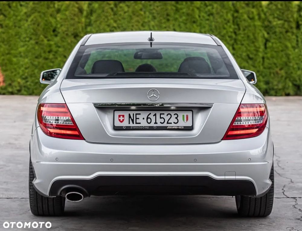 Mercedes-Benz Klasa C 200 Coupe 7G-TRONIC Edition - 9