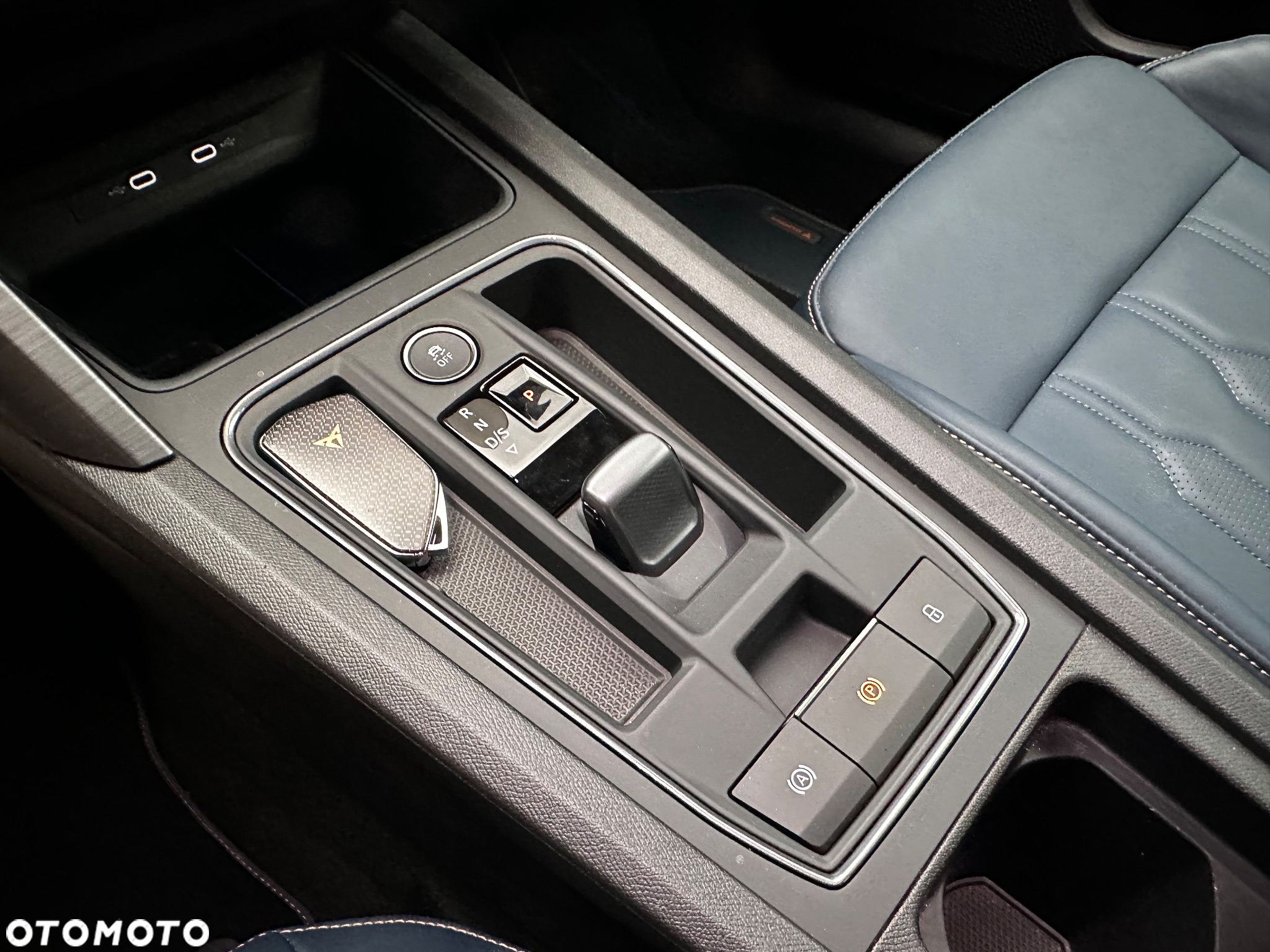 Cupra Formentor VZ 2.0 TSI 4Drive DSG Tribe Edition - 36