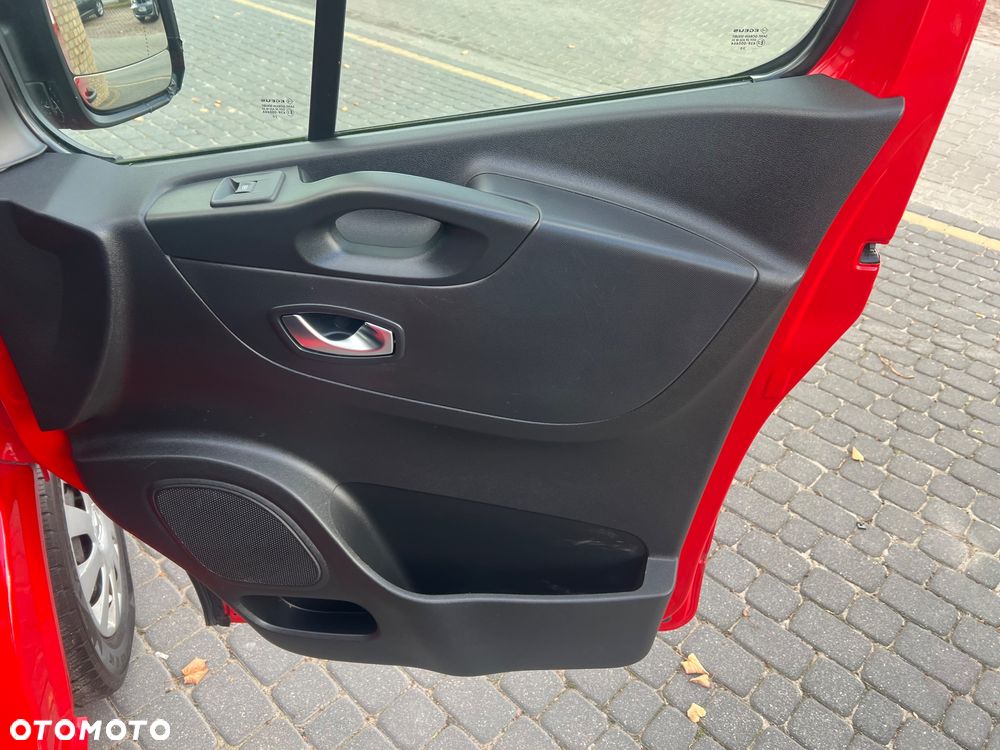 Renault Trafic - 28
