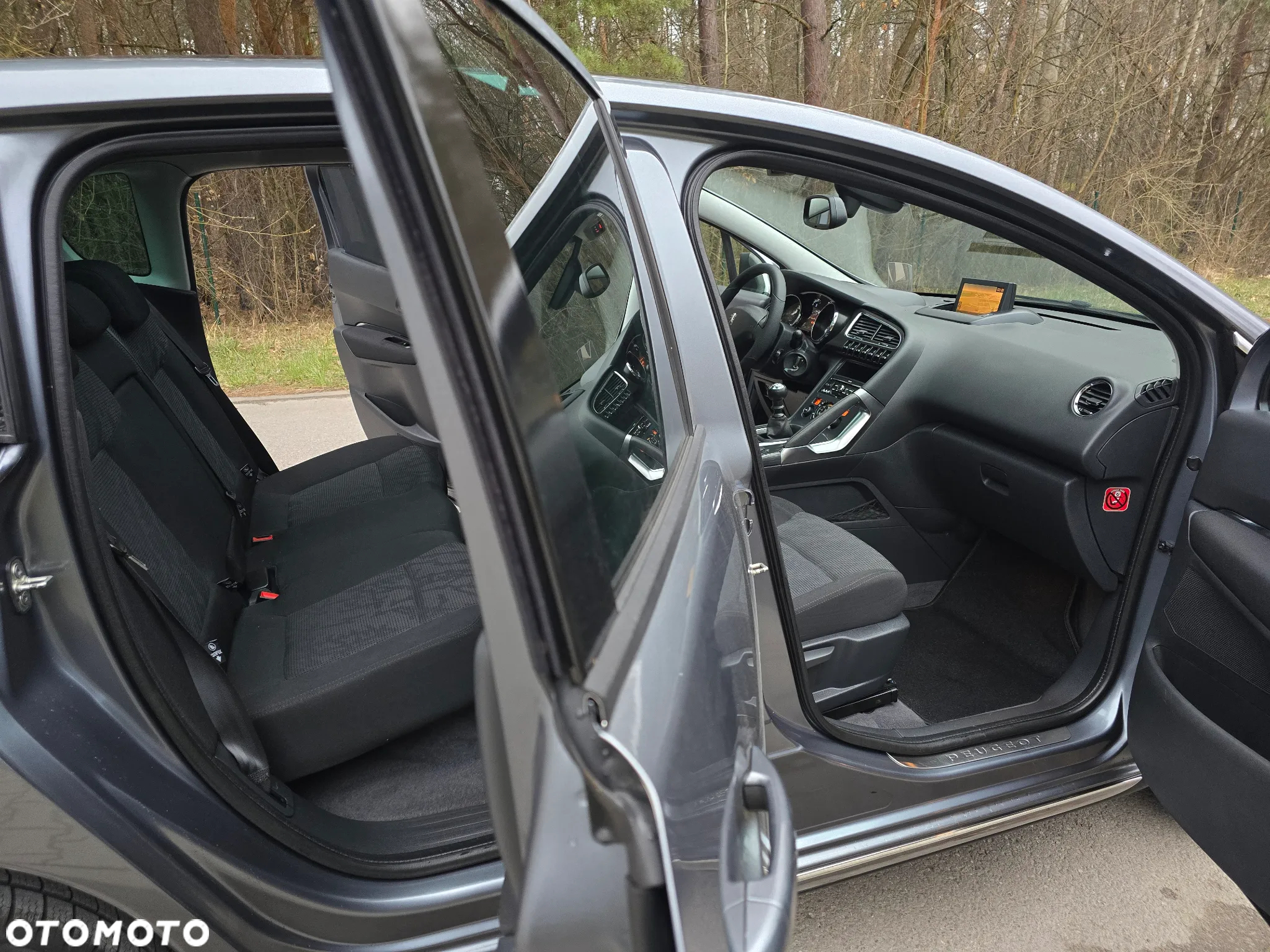 Peugeot 3008 1.6 HDi Premium - 19