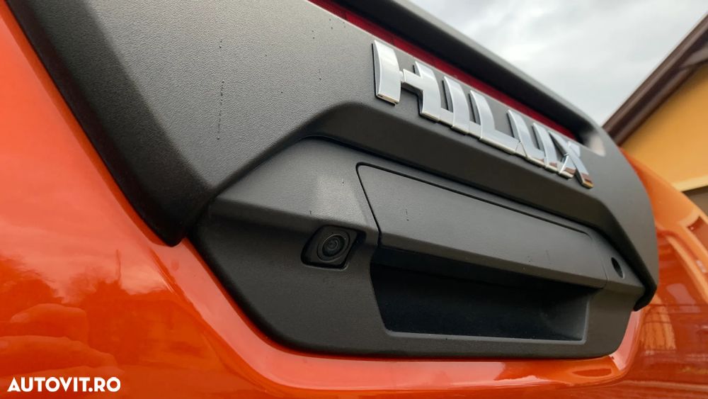 Toyota Hilux 2.8D 204CP 4x4 Double Cab AT Invincible Color Edition - 11