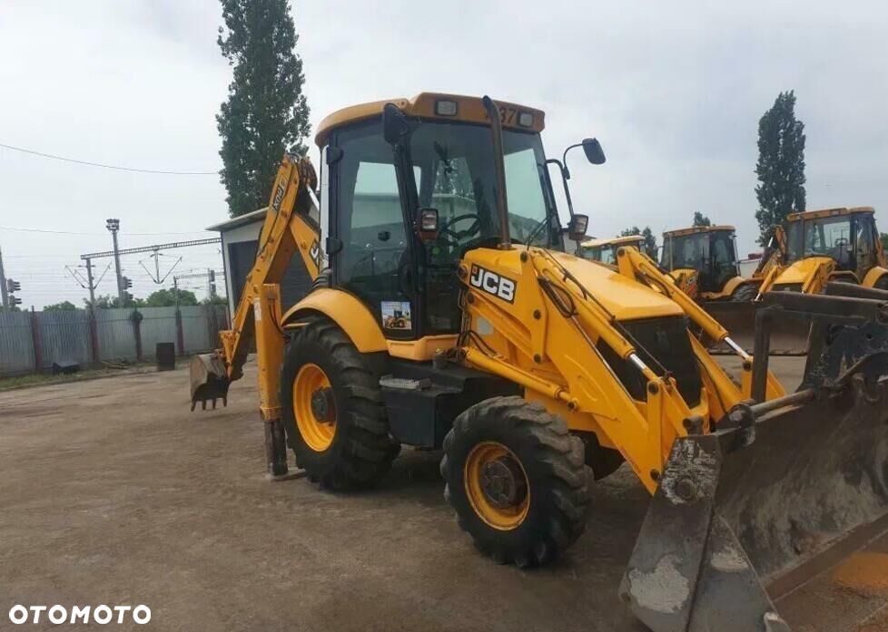 JCB 3CX KOPARKO-ŁADOWARKA 2007, Widły do ​​palet - 4