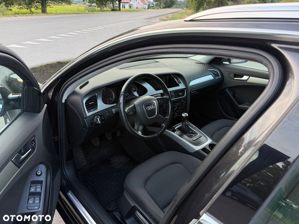 Audi A4 Avant 2.0 TDI - 9