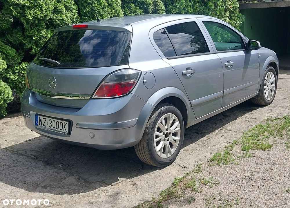 Opel Astra 1.7 CDTI - 2