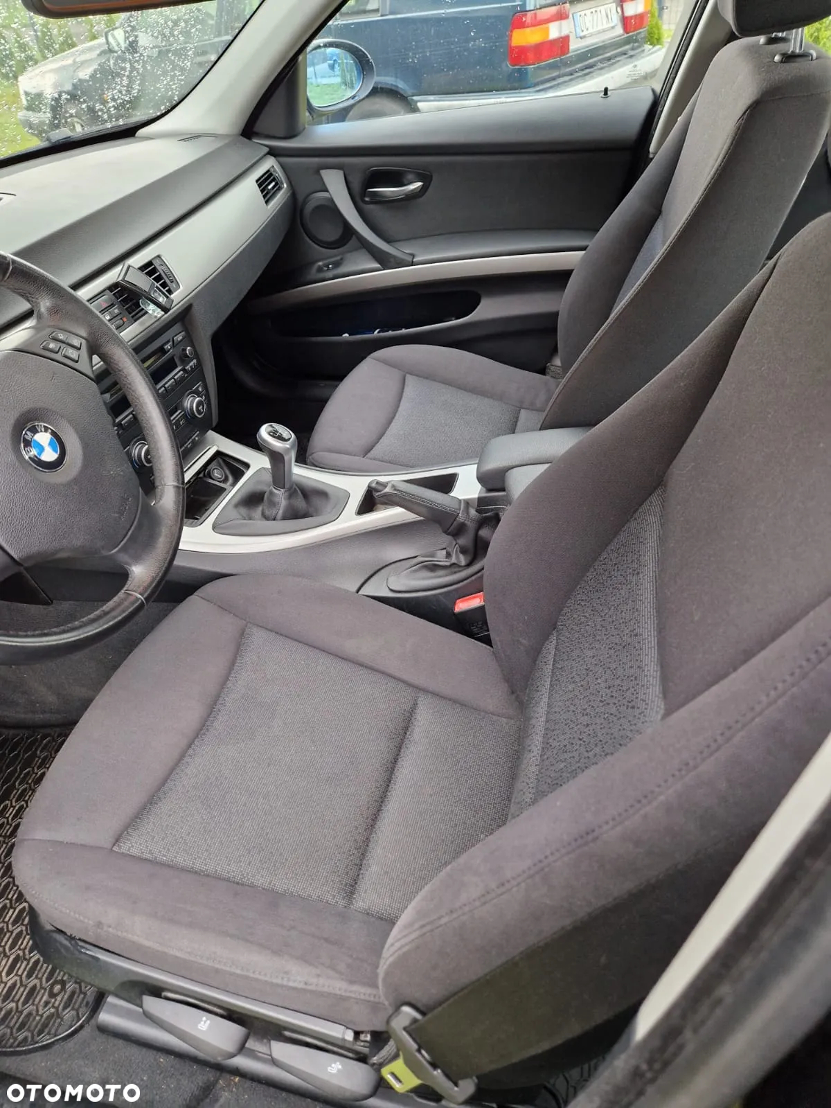 BMW Seria 3 318i - 10