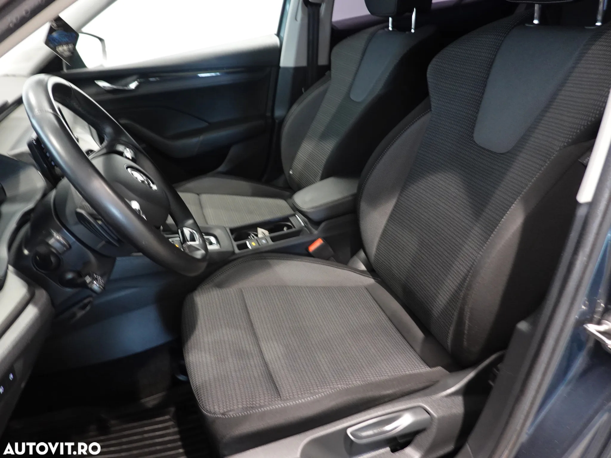 Skoda Octavia 2.0 TDI DSG Ambition - 12