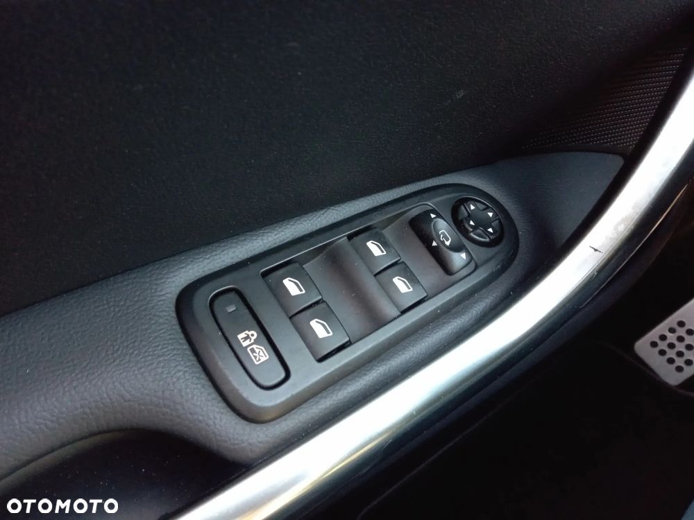 Peugeot 308 200 THP GTi - 25