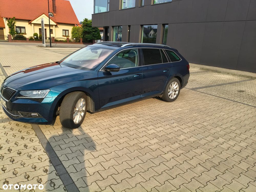 Skoda Superb 2.0 TDI Style DSG - 2