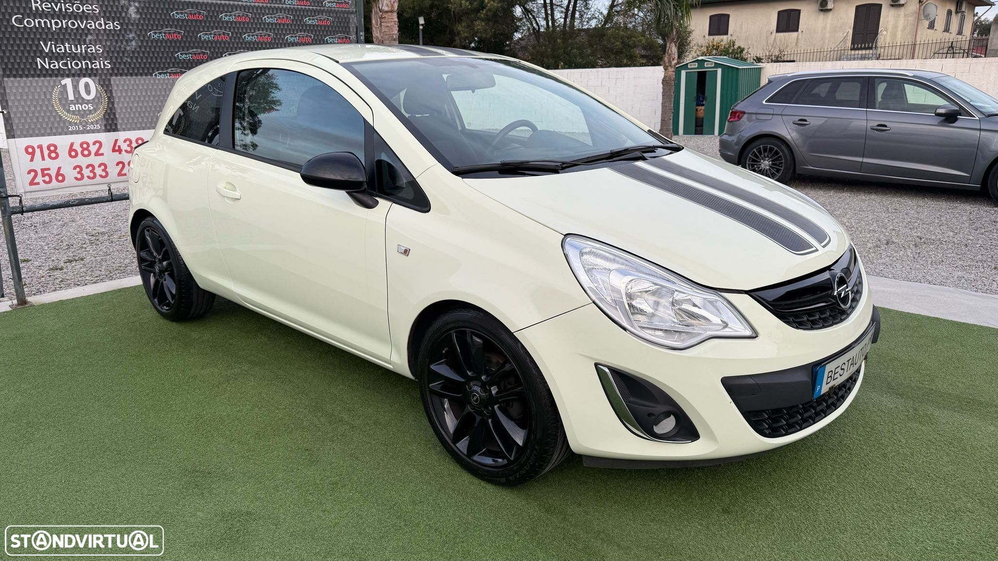 Opel Corsa 1.2 Black Edition - 3