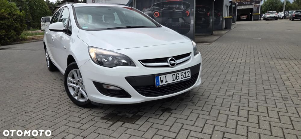Opel Astra 1.6 Color Edition - 24