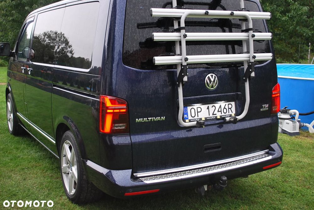 Volkswagen Multivan - 11