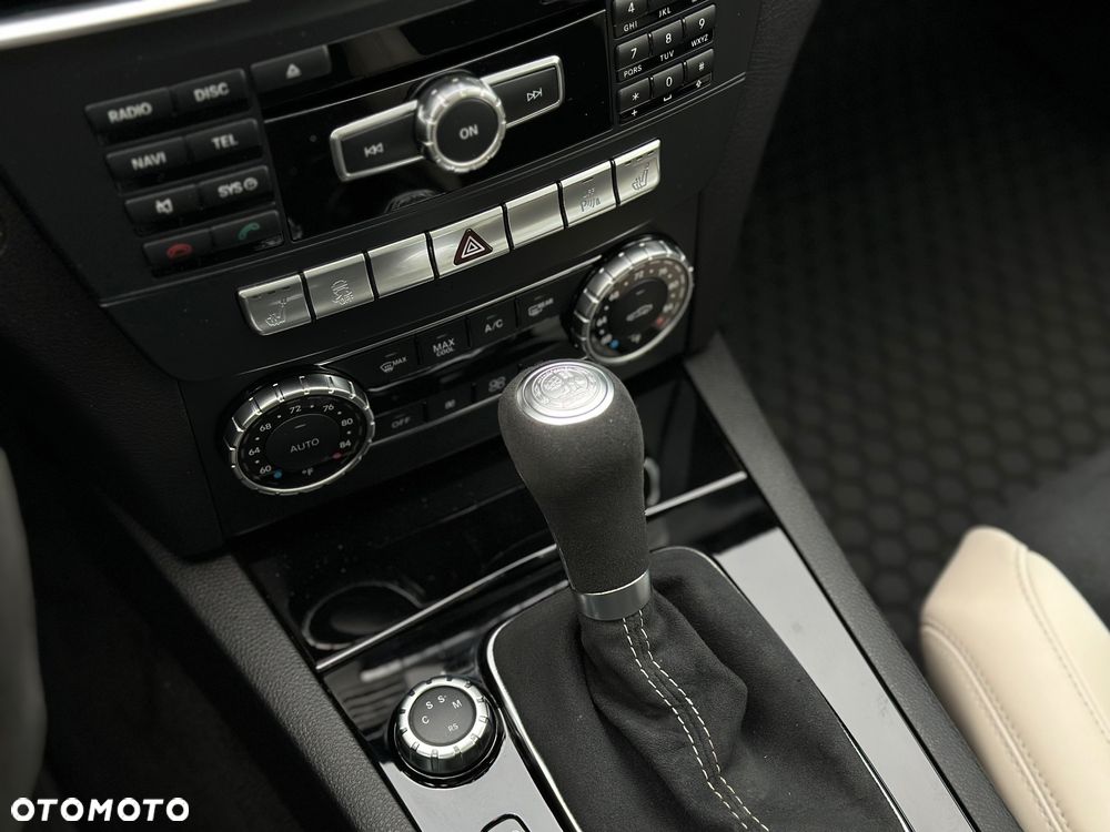 Mercedes-Benz Klasa C 63 AMG - 18