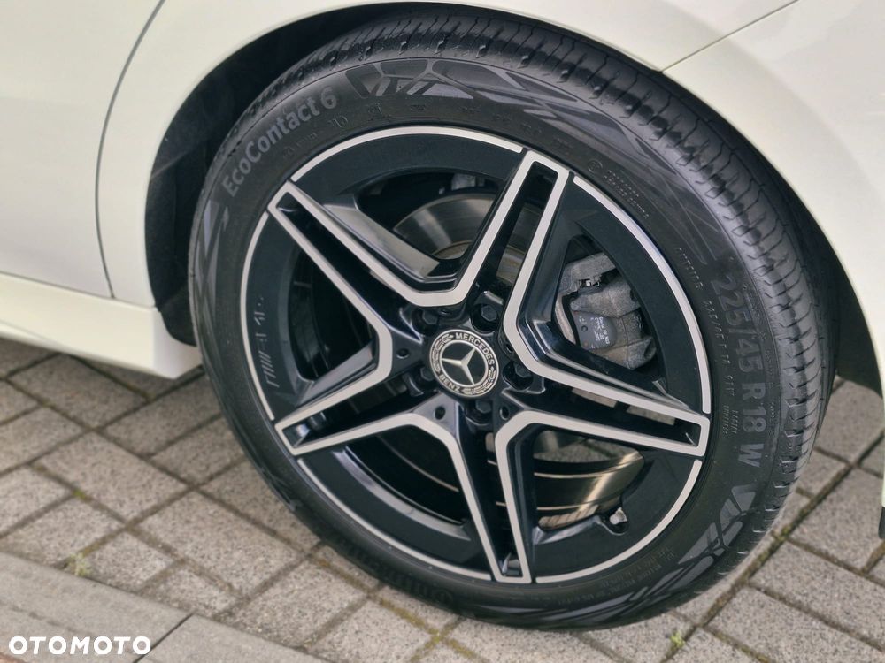 Mercedes-Benz CLA 200 AMG Line 7G-DCT - 39