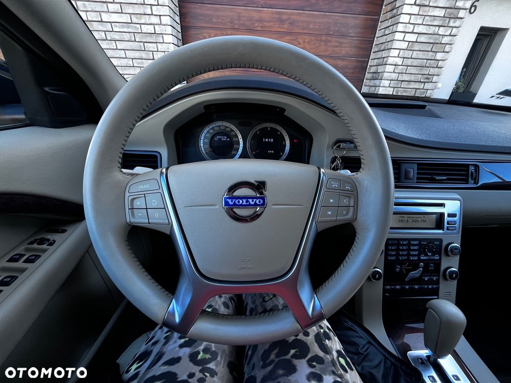 Volvo XC 70 2.4D Summum - 12