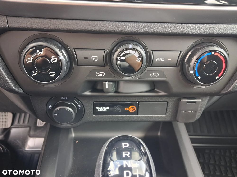 Isuzu D-Max 1.9 DC LS - 12