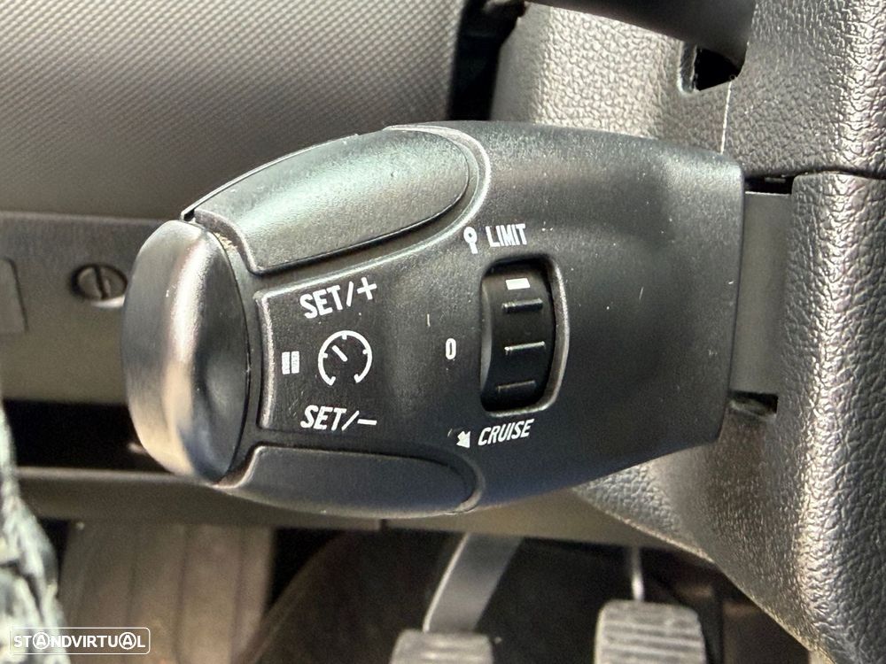 Peugeot 308 1.6 HDi Executive - 12