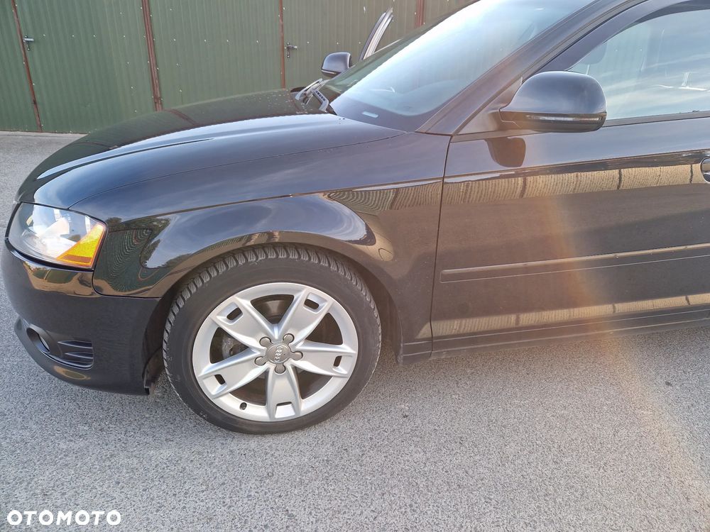 Audi A3 Sportback - 16