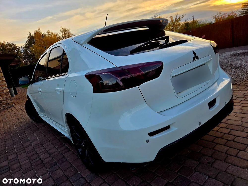 Mitsubishi Lancer 2011 photo 4