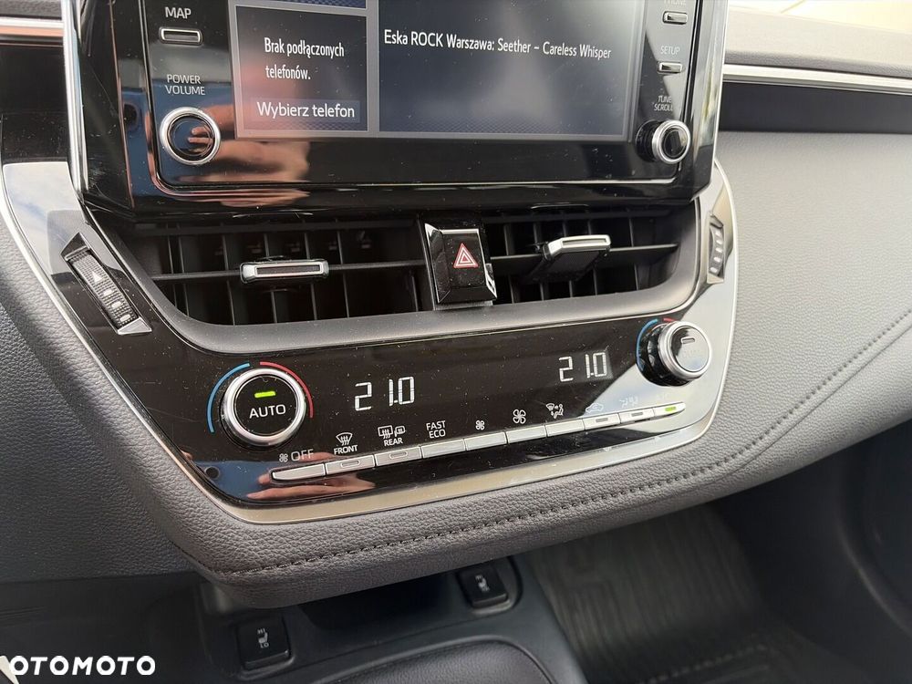 Toyota Corolla - 24