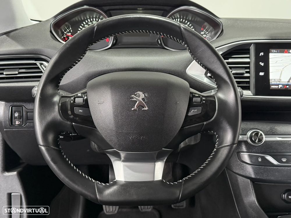 Peugeot 308 SW 1.5 BlueHDi Style - 24