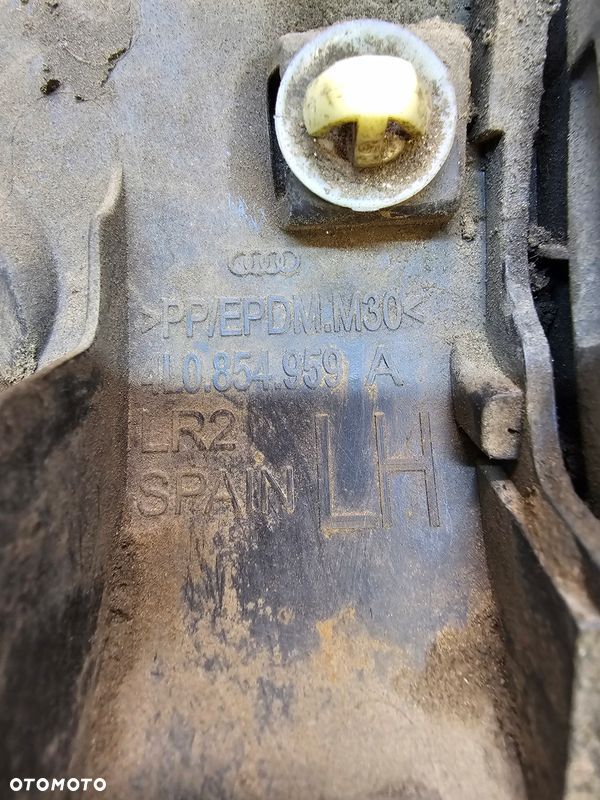 LISTWA Z BŁOTNIKA LEWA AUDI Q7 4L 4L0854959A LX7W - 6
