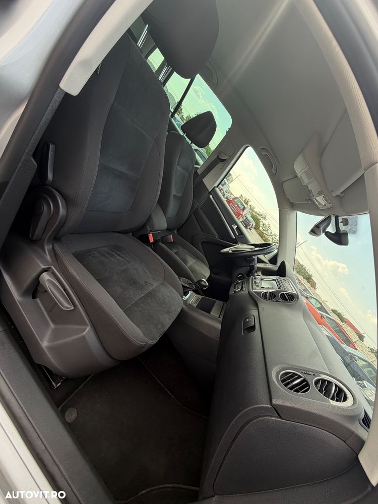 Volkswagen Tiguan - 9