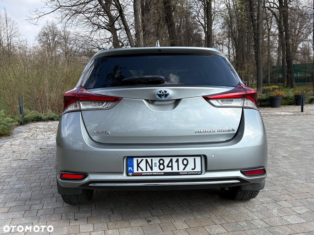 Toyota Auris Hybrid 135 Prestige - 8