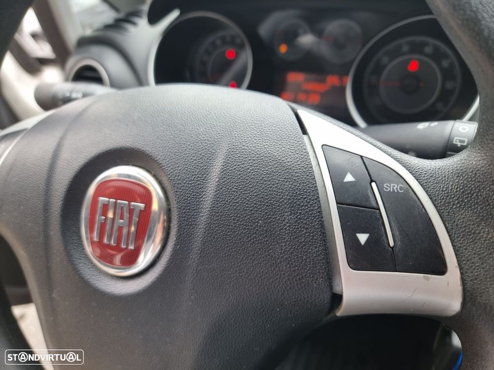 Fiat Punto 1.3 M-Jet Easy S&S - 13