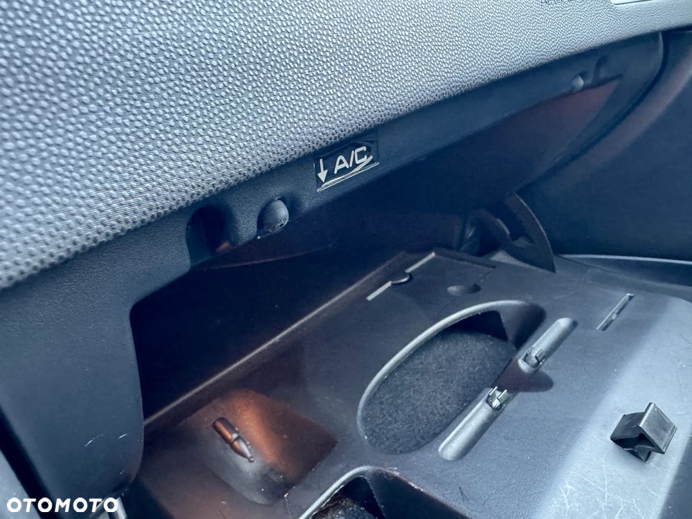 Peugeot 307 SW 140 Automatik Sport - 25