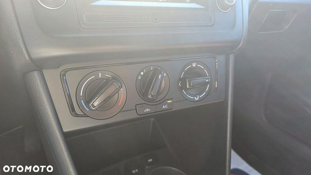 Volkswagen Polo - 13