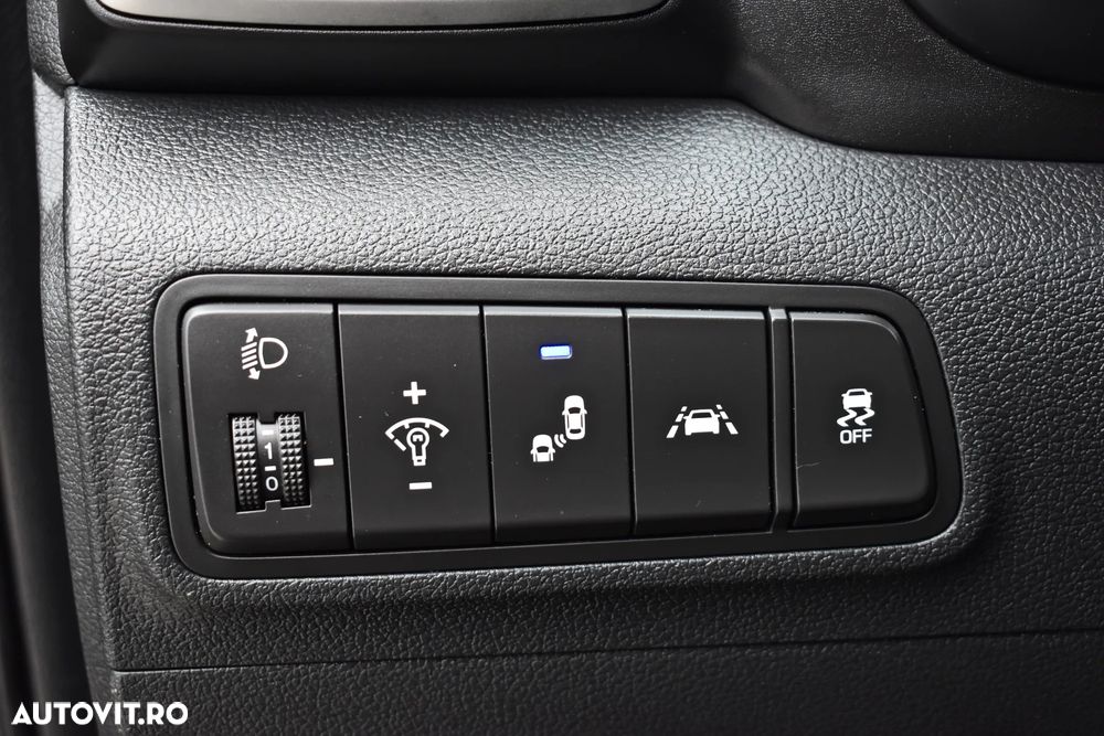 Hyundai Tucson blue 1.6 CRDi 2WD DCT Premium - 23