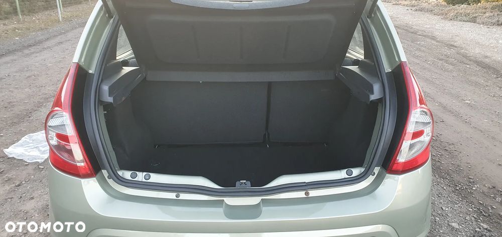 Dacia Sandero 1.4 MPI Laureate - 9