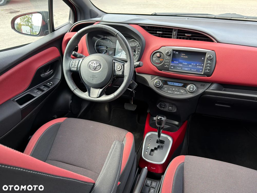 Toyota Yaris 1.5 VVT-i Selection - 10