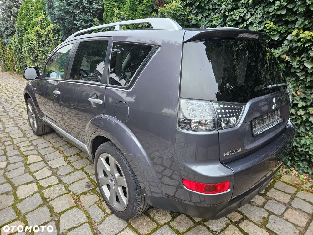Mitsubishi Outlander 2.2 DI-D 4WD Intense - 3