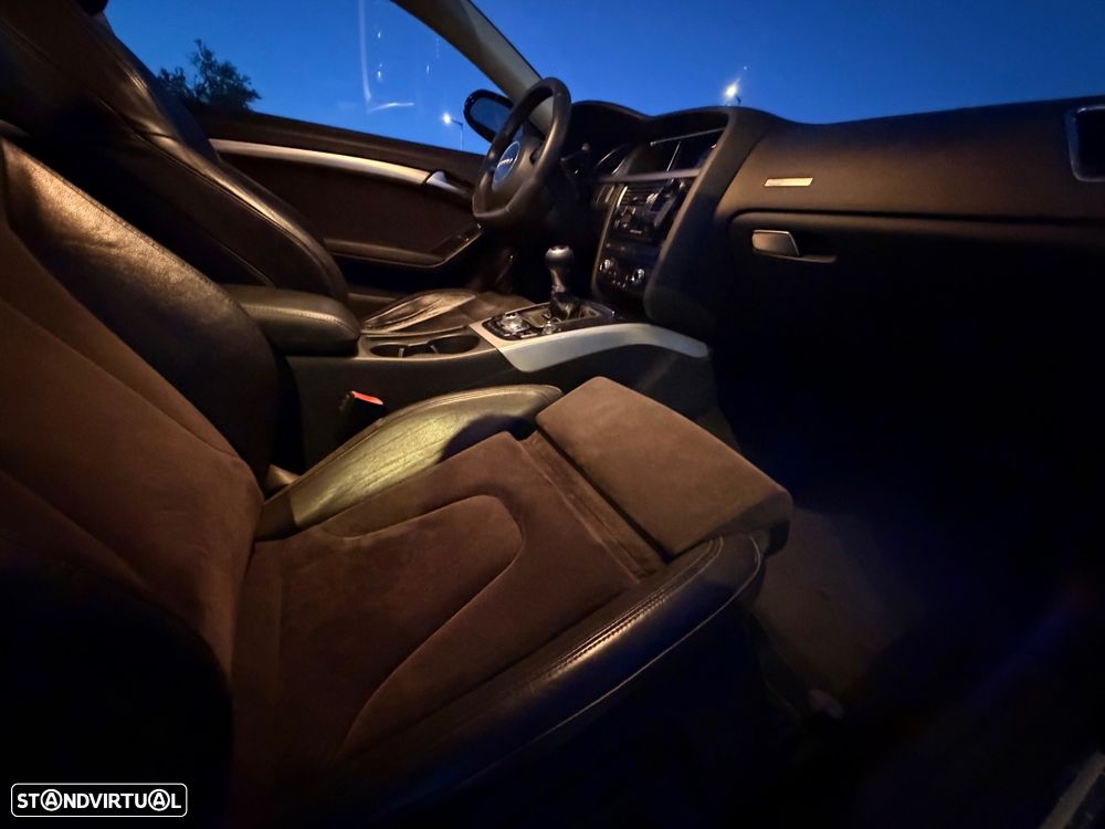 Audi A5 2.0 TDI Business Line Sport - 31