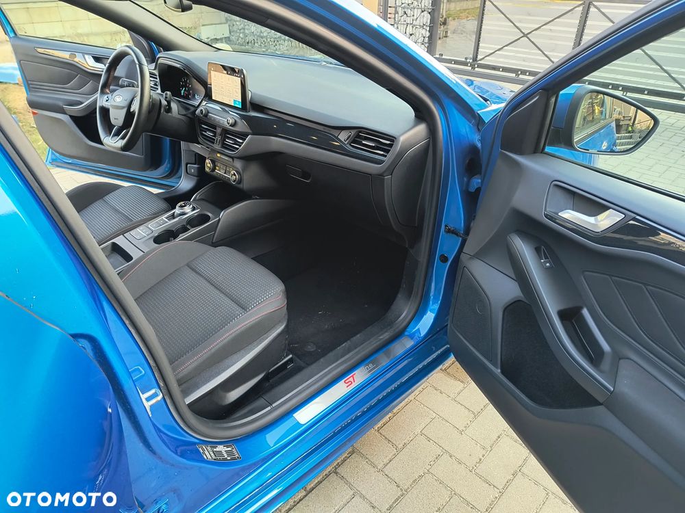 Ford Focus 1.5 EcoBoost ST-Line - 21