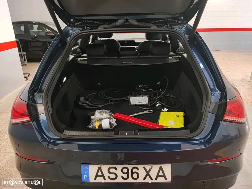 Mercedes-Benz CLA 250 e Shooting Brake Style Plus - 11